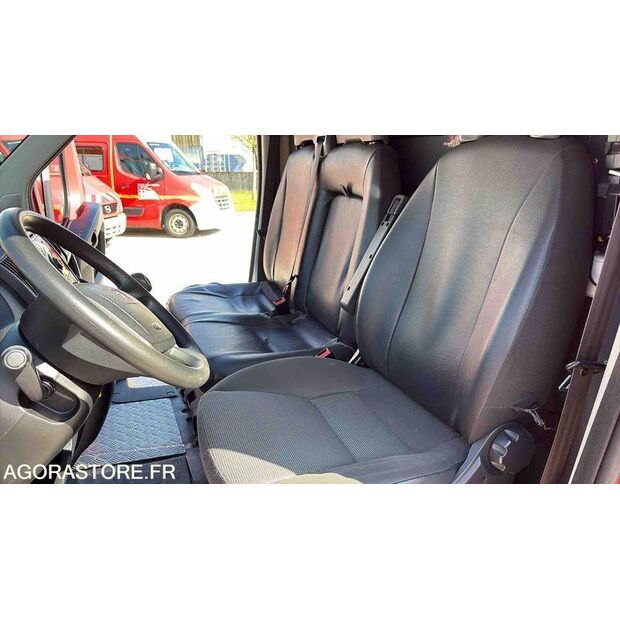 2012 Peugeot BOXER-46833118