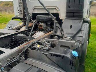 2012-renault-premium-1447502-46833183