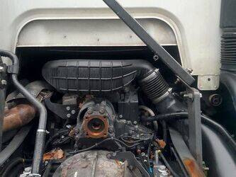 2012-renault-premium-1447502-46833186