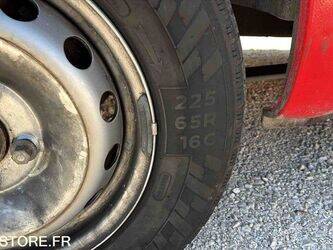 2010-renault-master-1447506-46833361