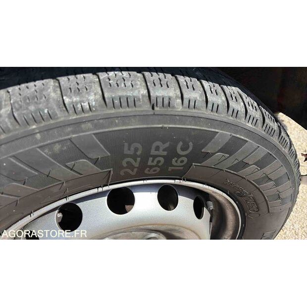 2010 رينو Master-46833362