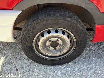 2010-renault-master-1447506-46833368