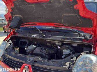 2010-renault-master-1447506-46833378