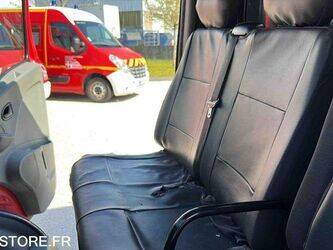 2010-renault-master-1447506-46833380