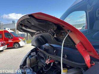 2012-peugeot-boxer-1447508-46833428