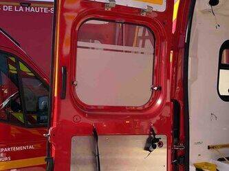 2012-peugeot-boxer-1447508-46833432