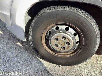 2012-peugeot-boxer-1447508-46833444