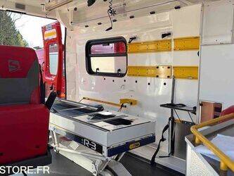 2012-peugeot-boxer-1447508-46833449