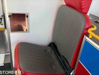 2012-peugeot-boxer-1447508-46833461