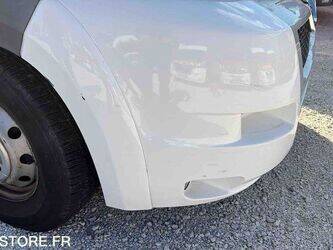 2012-peugeot-boxer-1447508-46833471