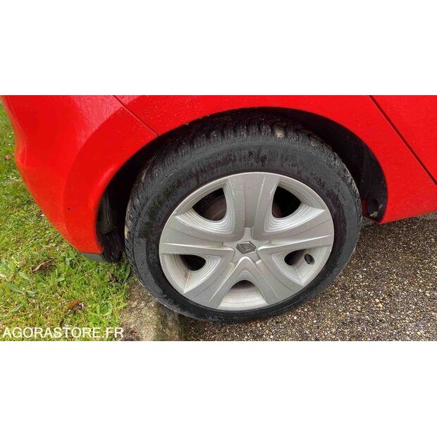 2014 رينو Clio-46833614