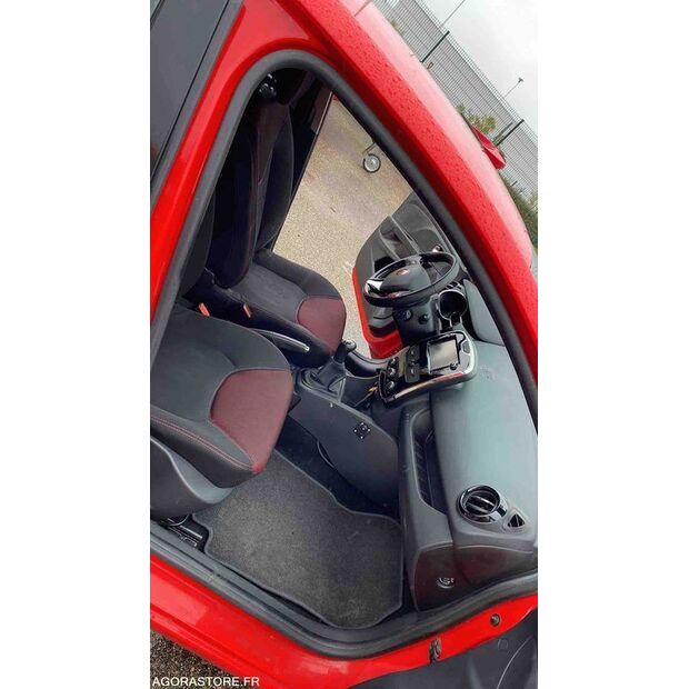 2014 رينو Clio-46833616