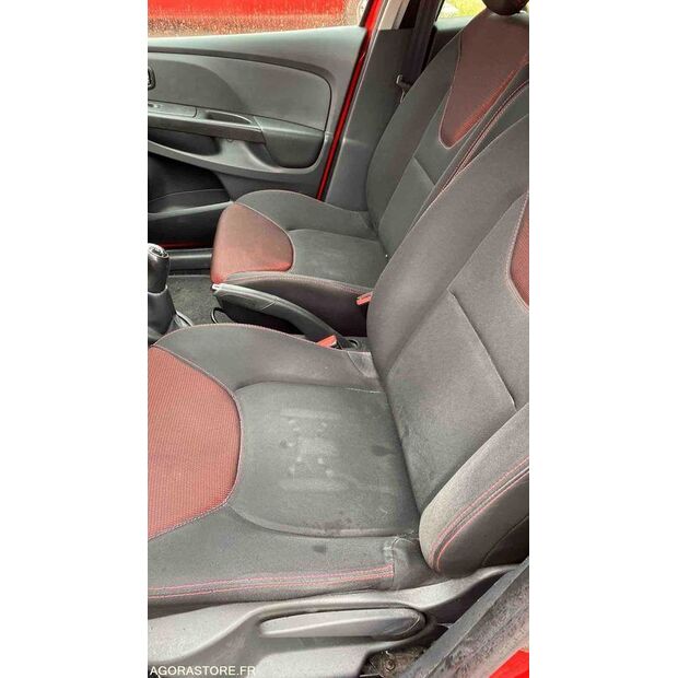 2014 رينو Clio-46833631