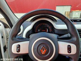 2015-renault-twingo-1447513-46833677