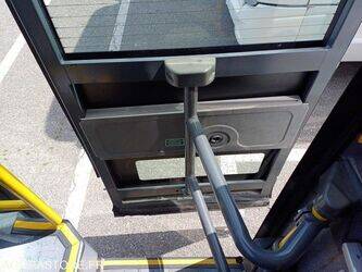 2009-mercedes-benz-intouro-1447525-46833986