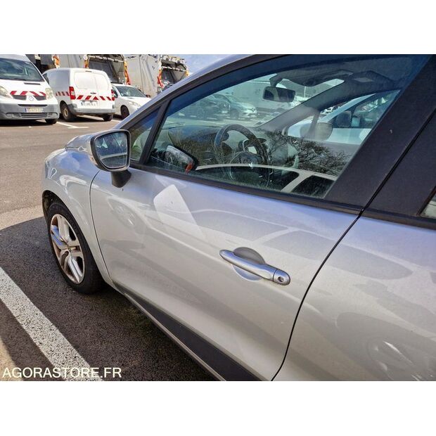 2017 Renault Clio-46834009