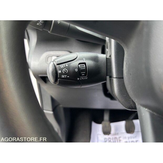 2020 Citroen BERLINGO-46834047