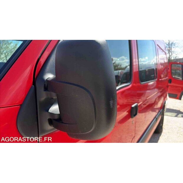 2005 رينو Master-46834145