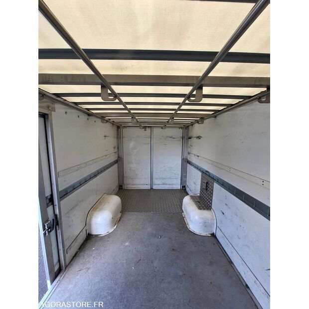 2011 Renault Master-46834182