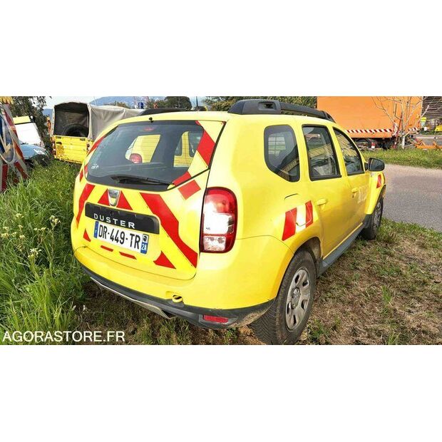 2015 Dacia DUSTER-46834189