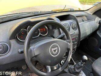 2015-dacia-duster-1447535-46834190