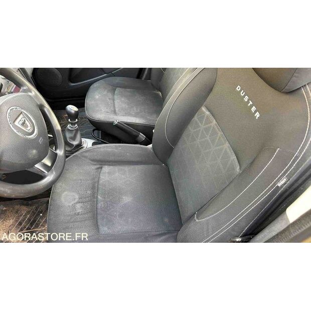 2015 Dacia DUSTER-46834193