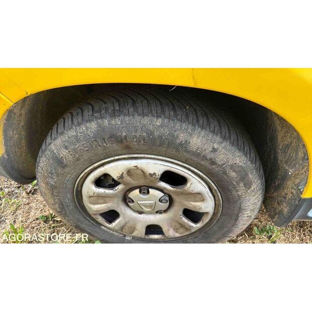 2015 Dacia DUSTER-46834198