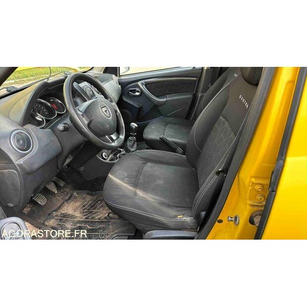 2015 Dacia DUSTER-46834199