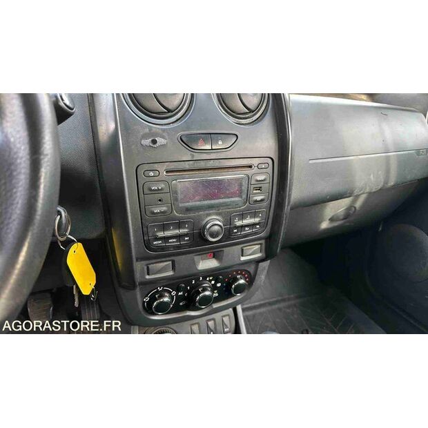 2015 Dacia DUSTER-46834206