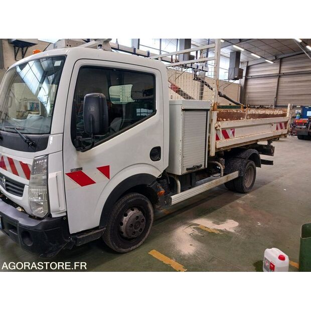 2012 Renault Maxity-46834215