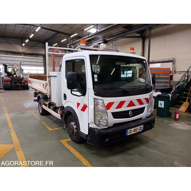 2012 Renault Maxity-46834218