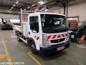 2012-renault-maxity-1447537-46834218