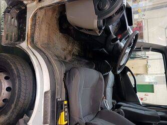 2012-renault-maxity-1447537-46834220