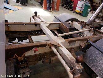 2012-renault-maxity-1447537-46834226