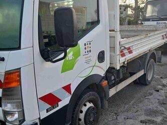 2008-nissan-cabstar-35-13-1447540-46834237