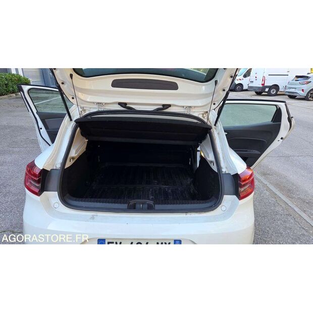 2020 رينو Clio-46834382