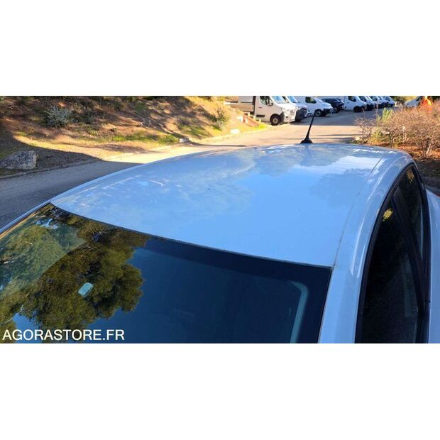 2020 رينو Clio-46834384