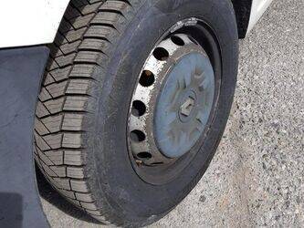 2014-renault-master-1447553-46834391