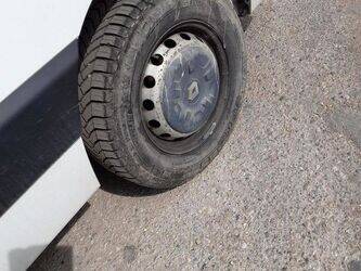 2014-renault-master-1447553-46834392