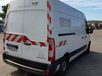 2014-renault-master-1447553-46834395