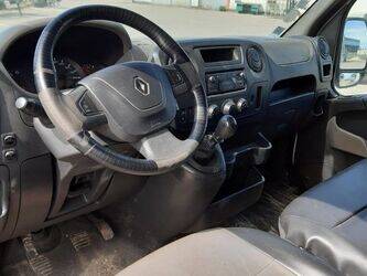 2014-renault-master-1447553-46834401