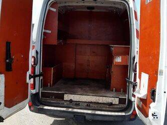 2014-renault-master-1447553-46834404