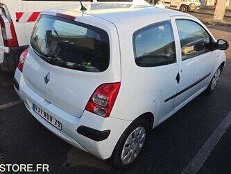 2009-renault-twingo-1447555-46834414
