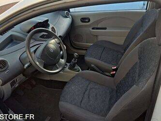 2009-renault-twingo-1447555-46834417