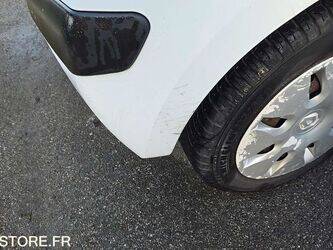 2009-renault-twingo-1447555-46834427