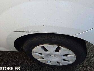 2009-renault-twingo-1447555-46834428