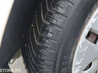 2009-renault-twingo-1447555-46834431