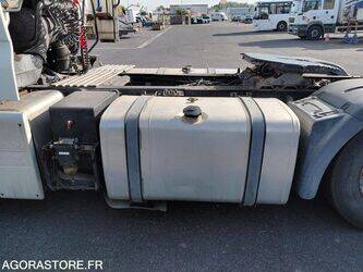 2010-man-19-444-46834499