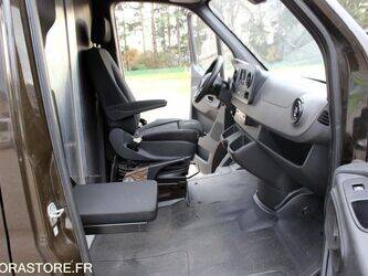 2019-mercedes-benz-sprinter-1447562-46834521