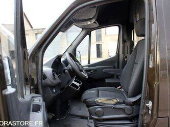 2019-mercedes-benz-sprinter-1447562-46834522